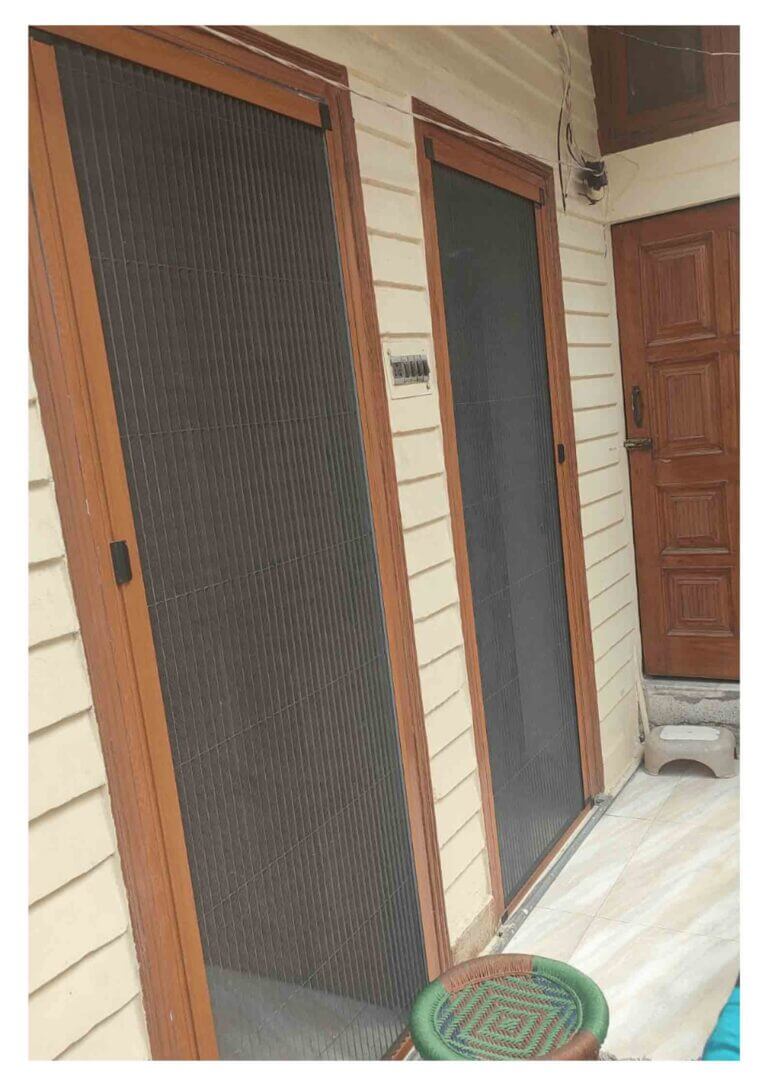 2 Doors with mosquito net to protect